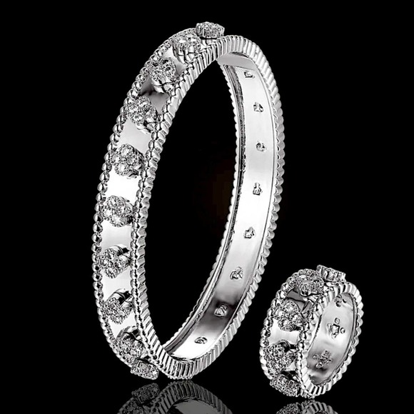 Jewelry - Platinum Four Leaf Clover Bangle Bracelet Matching Ring Set